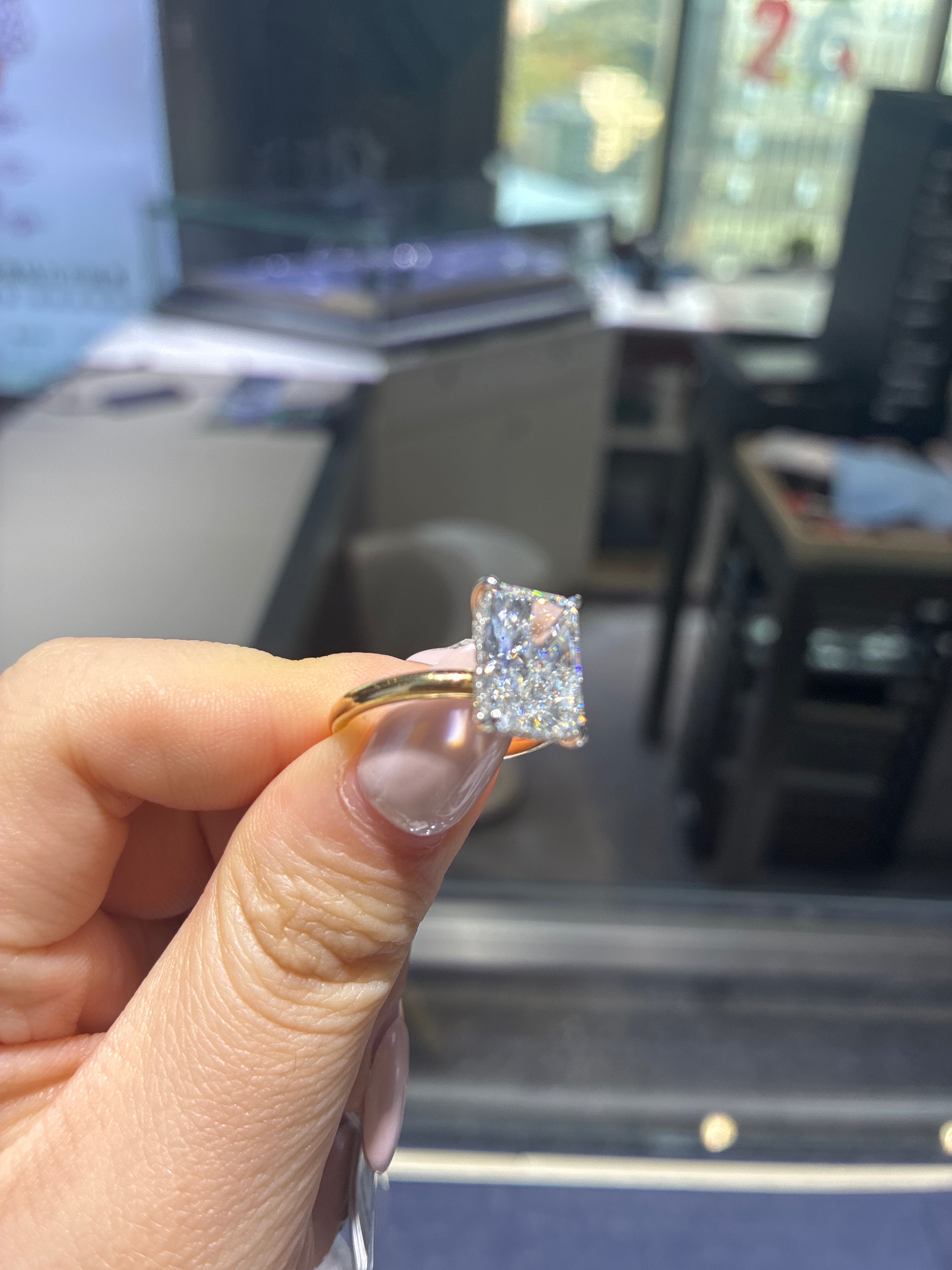 18k Gold 4.16ct E/vvs2