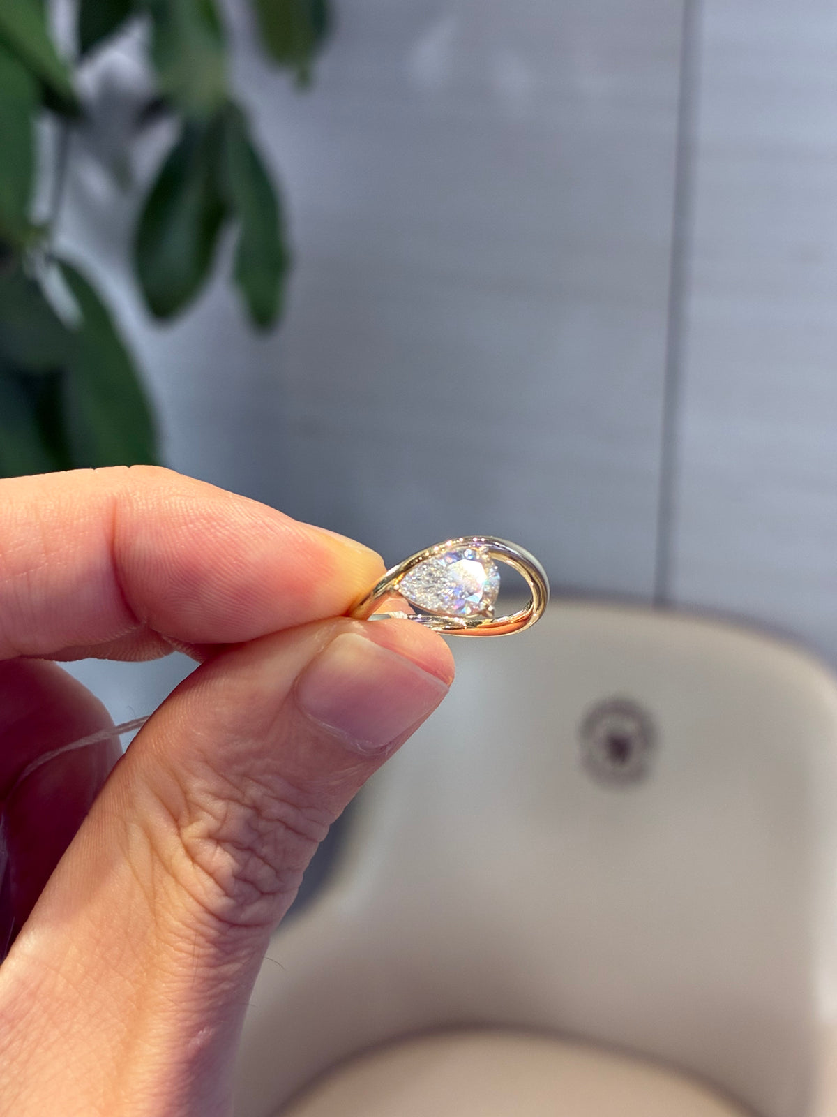 For Jenna F 1.02 carats pear float D/VVS2 14k yellow gold