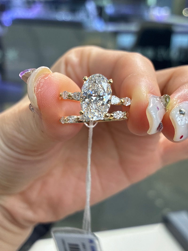 Deposit for Paula Meslock, 3ct oval ring , 14k yellow gold, IGI Certified, E/VVS2, marquise band , 14k solid yellow gold