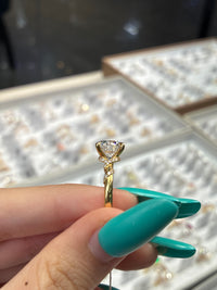 Deposit for LisaM 14K solid white gold mounting(for a 5.54 round diamond), with 0.178ct sidestones