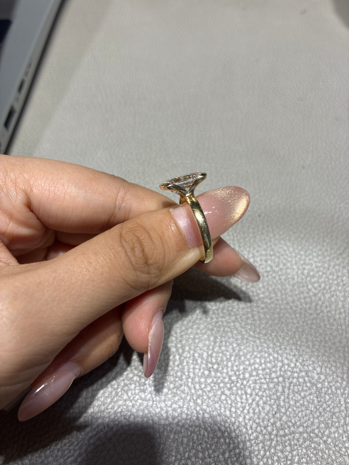 For Lola ( 14k yellow gold,E/VVS2,,3.09carats)