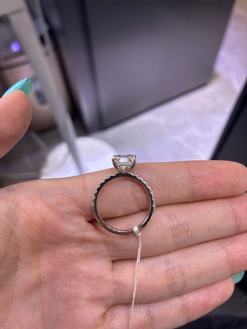 For Keithsphotography 14K white gold 3.03ct E VS1 Radiant with 0.56ct pave stones