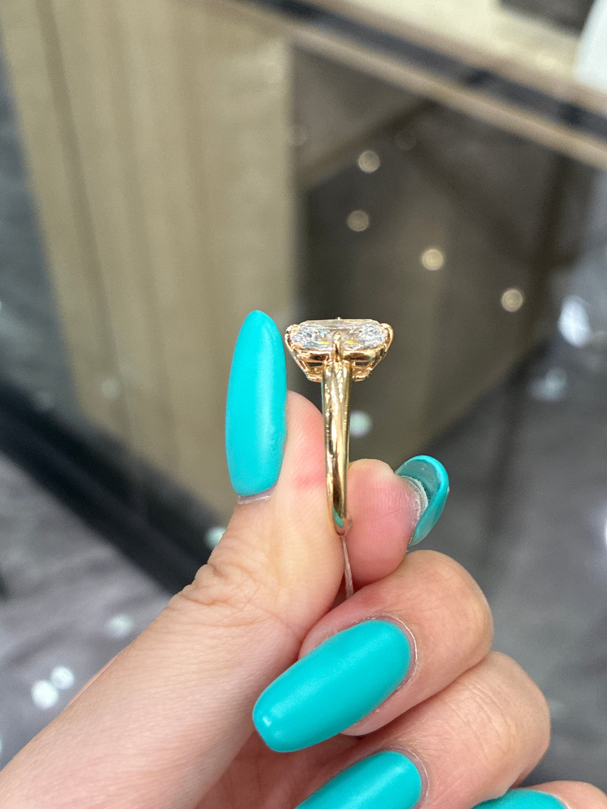 For Gracie.lane 14k yellow solid gold 3.03ct elongated cushion E VS1 plain band ring