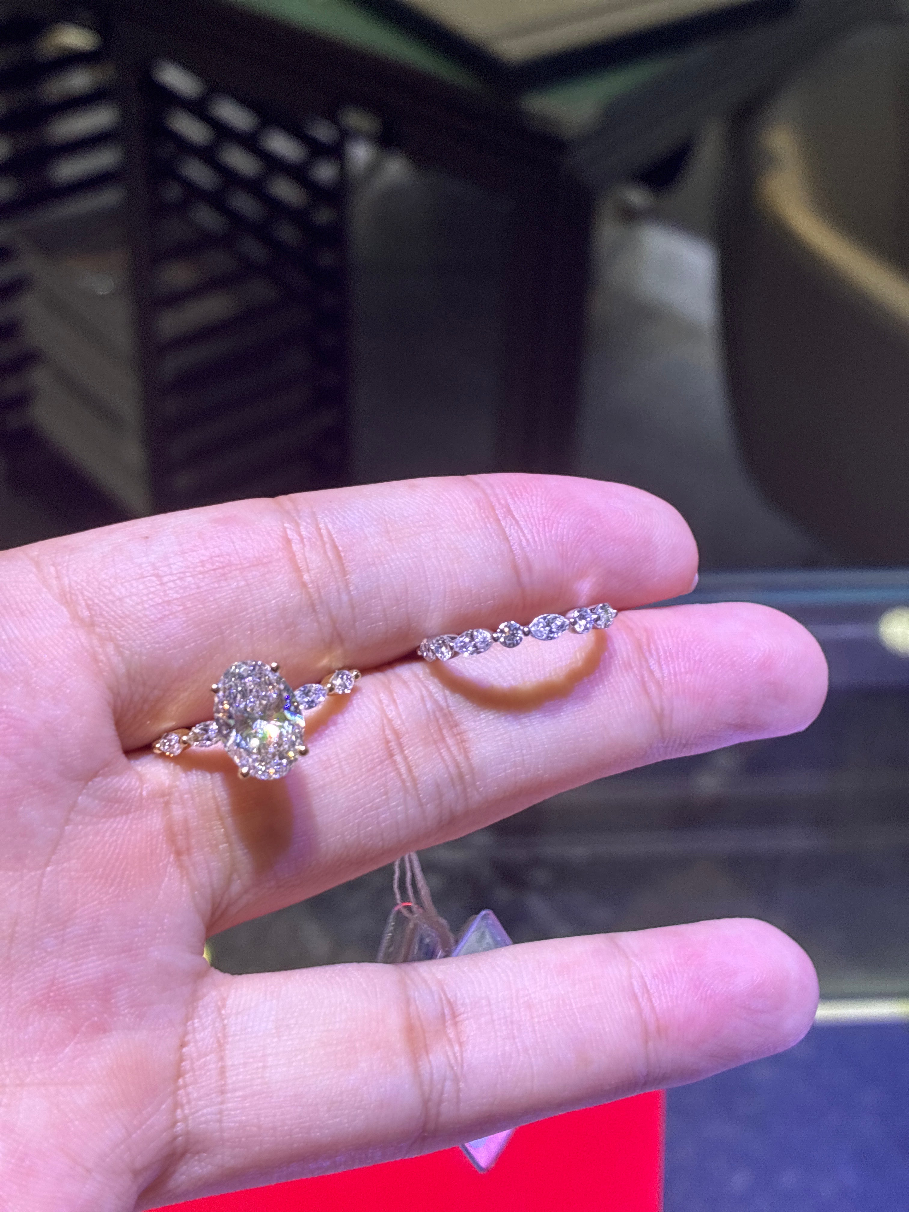 For Becka a set main stone2.56ct D/VVS2 side stone 0.472 ct 14k yellow gold and 18k yellow gold 0.591ct customize