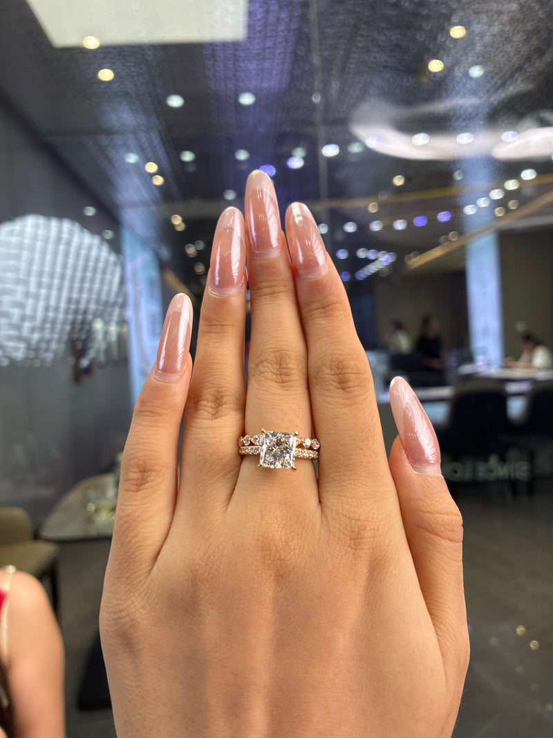 Deposit for Millennialmakeupqueen 14k yellow gold, 3.01c E/VVS2t main stone,0.386ct side stone+ 14k yellow band