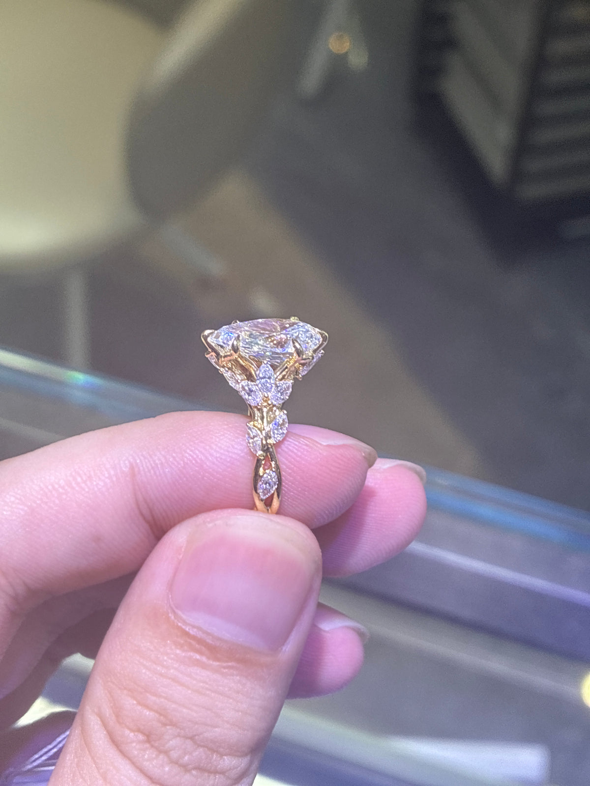 For sueallen90, deposit for 3ct pear cut E/VS1 side stone 0.93ct 14k yellow gold
