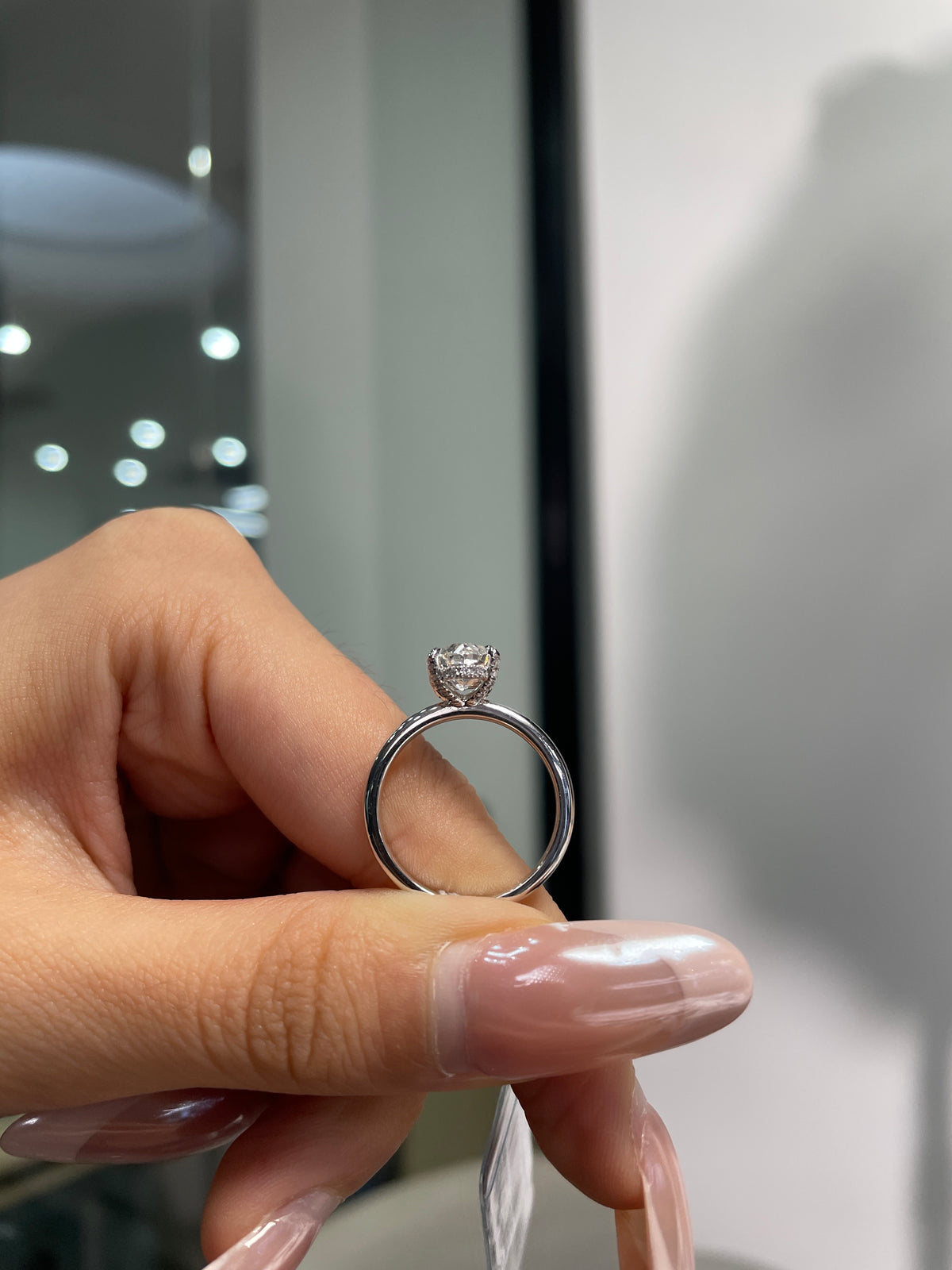 Deposit for buberry 14k white gold, 1ct oval main stone, 0.1ct side stone, E/VVS