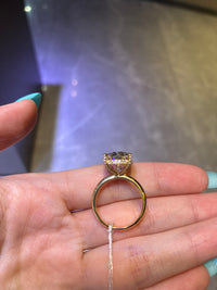 Retainer For remaindfriends 14K yellow gold 8.28 carat Oval cut E VVS2 with 0.32ct hidden halo stones