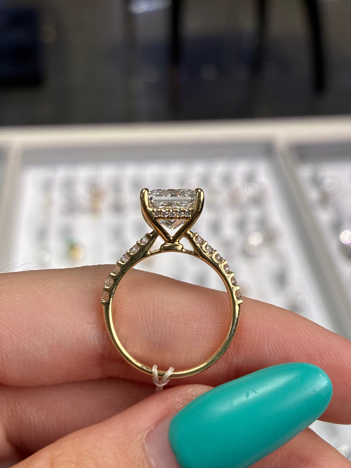 Deposit for Shorty G 14K solid yellow gold 3carat princess cut E/VVS with 0.386ct sidestones&hidden halo