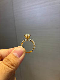 For Ms.Molly78979 5.02ct/1p 1.062ct/24p 18k gold Ring