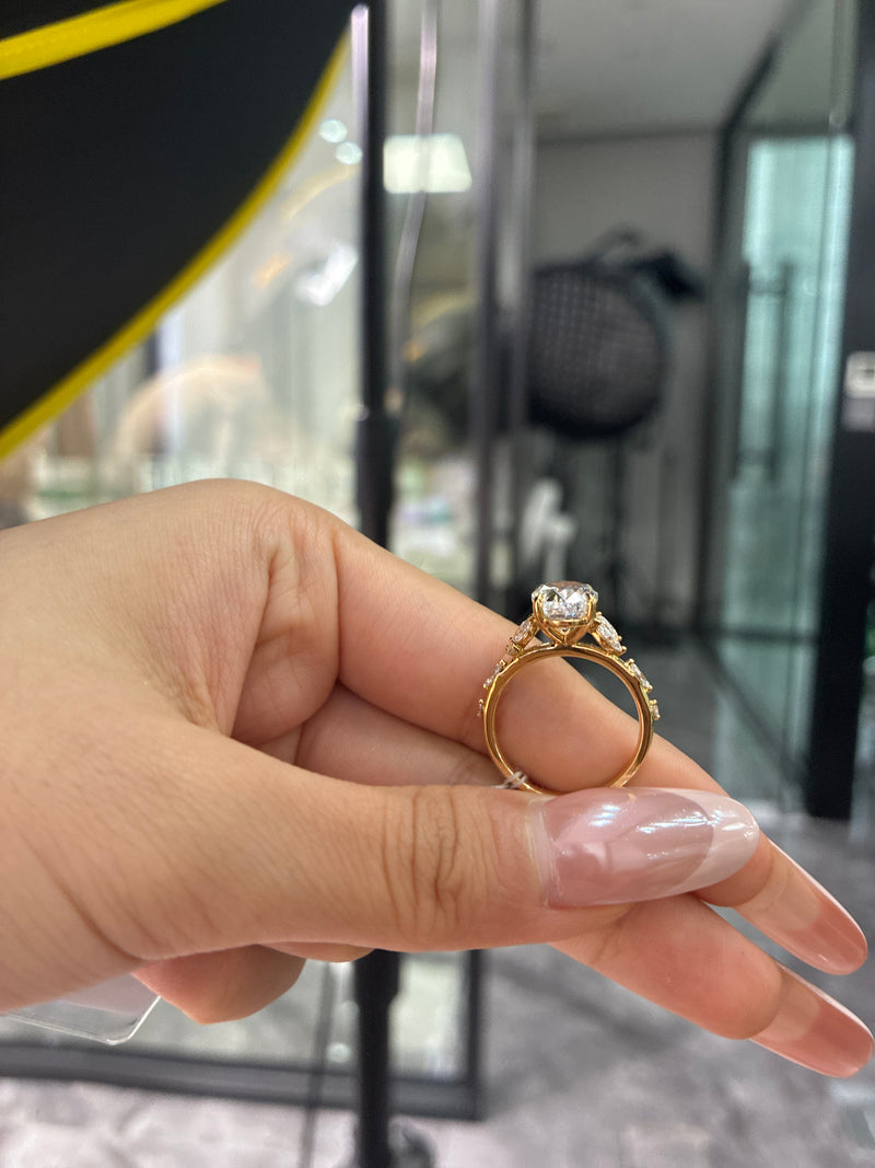 Deposit for Brandon Vanessa, 14k yellow gold, 3.36ct main stone and 0.428ct side stone, E/VVS2