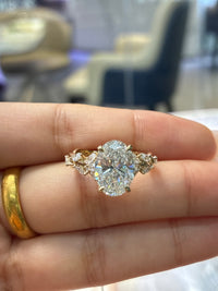 For Mrs.Porter, 14k yellow gold, 3ct center stone, 0.943ct side stone, E/VVS2, size 5, ready to ship