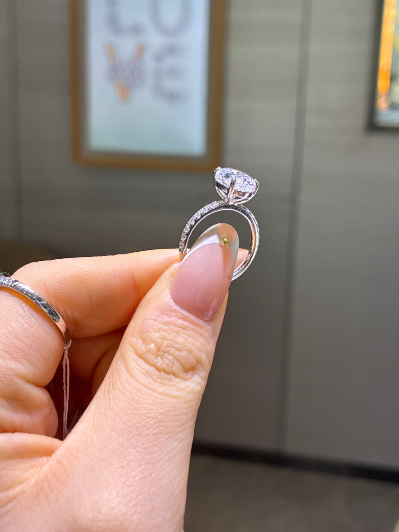 For Mama, Price difference（18k D/vs1white gold oval ring main stone 3.1ct  side stone 0.345ct  ）