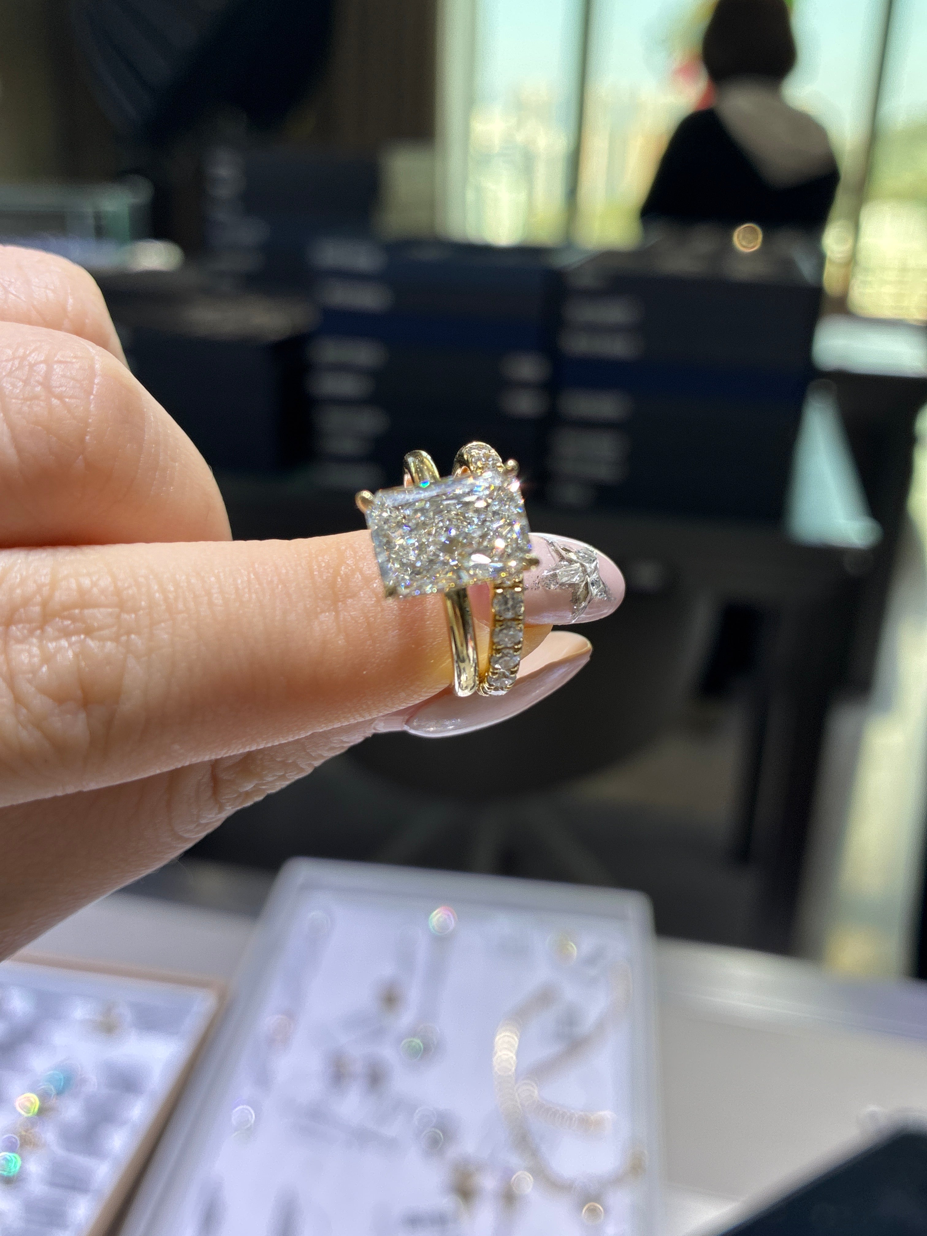 The Remain Balance For Jazzy 14k radiant cut 3ct E/VS1  18k band 0.576 ct