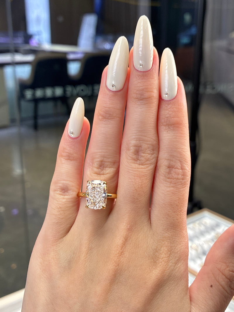 Deposit for Maine Girl Platinum 950 high setting ring without hidden halo, 4.01carat cushion D/VS1