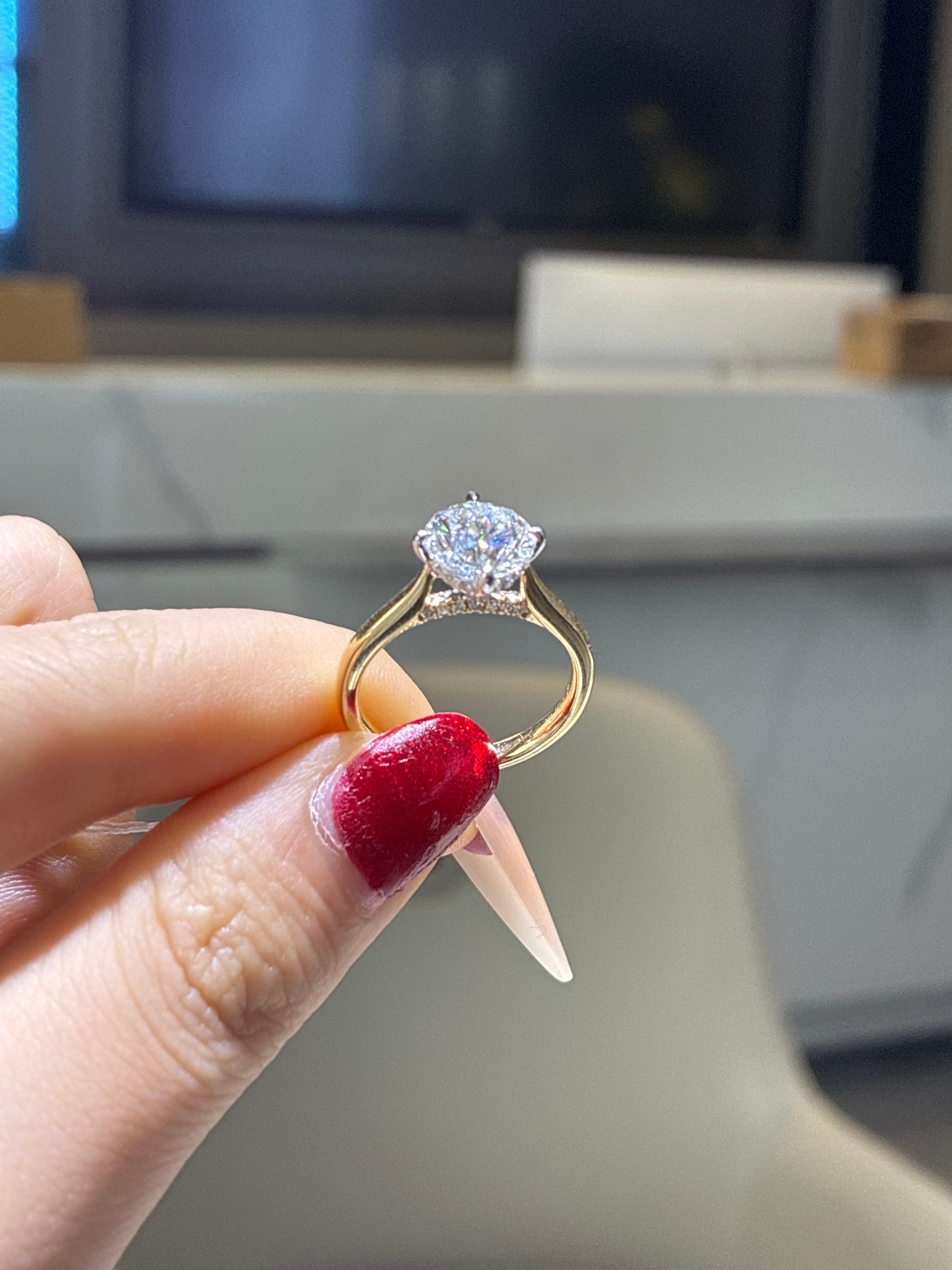 For jeri 14k gold E/vs1 2.168ct round cut