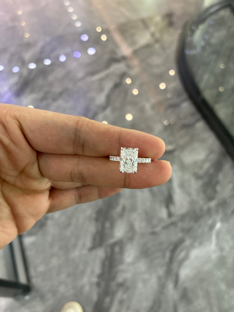 Deposit for Momo 14k white gold ring with E vvs2 3ct radiant diamond