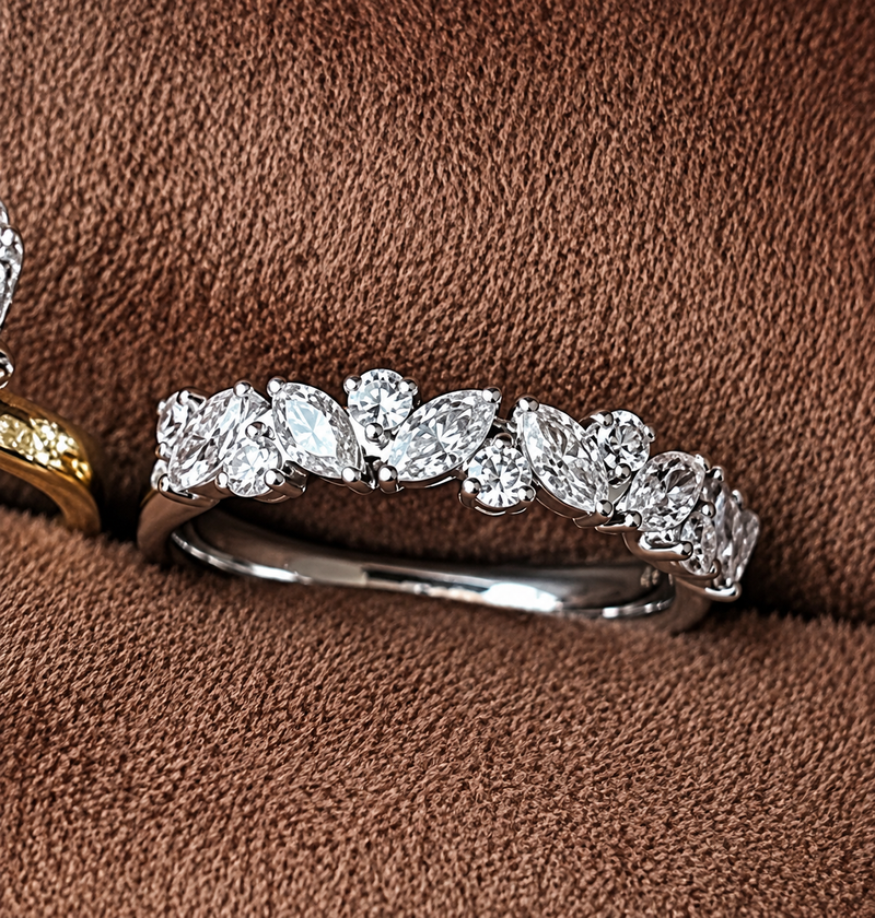 The 2nd deposit for Amanda Platinum950 mixed cut wedding band(stack with 4 carat cushion solitaire ring)