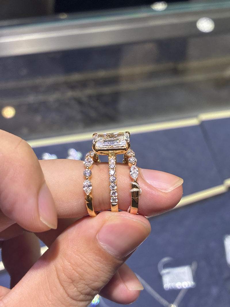 For Geraldine Taylor the main stone 3.08ct E/VS1 14k