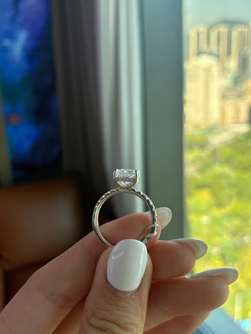 For Momo 14k white gold D vvs2 3.02ct radiant, with 0.473ct sidestones