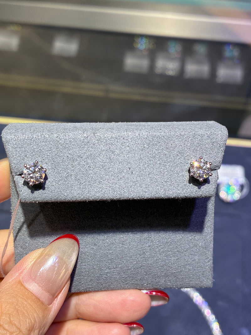1.438 carat Lab Earring Studs in 18k gold
