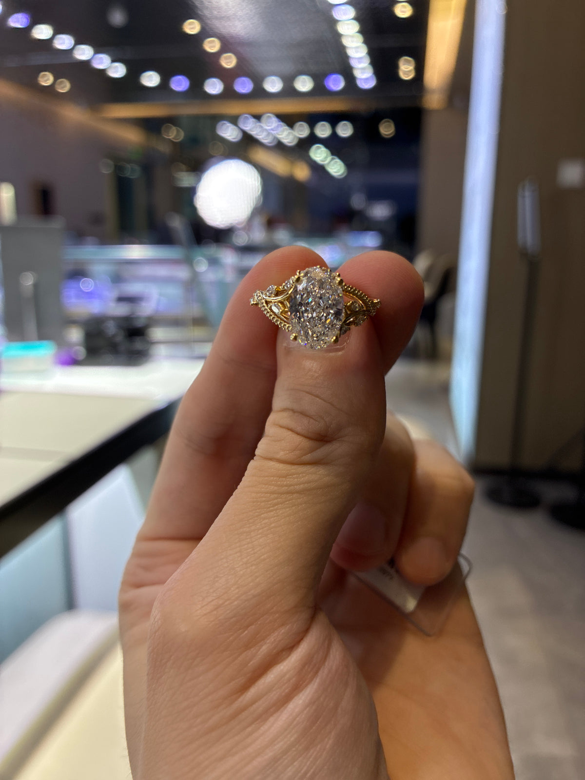 For tia_kawakami503 twisted wand solitaire ring 3.29ct oval center stone 18K solid yellow gold E/VVS2 US Size 6