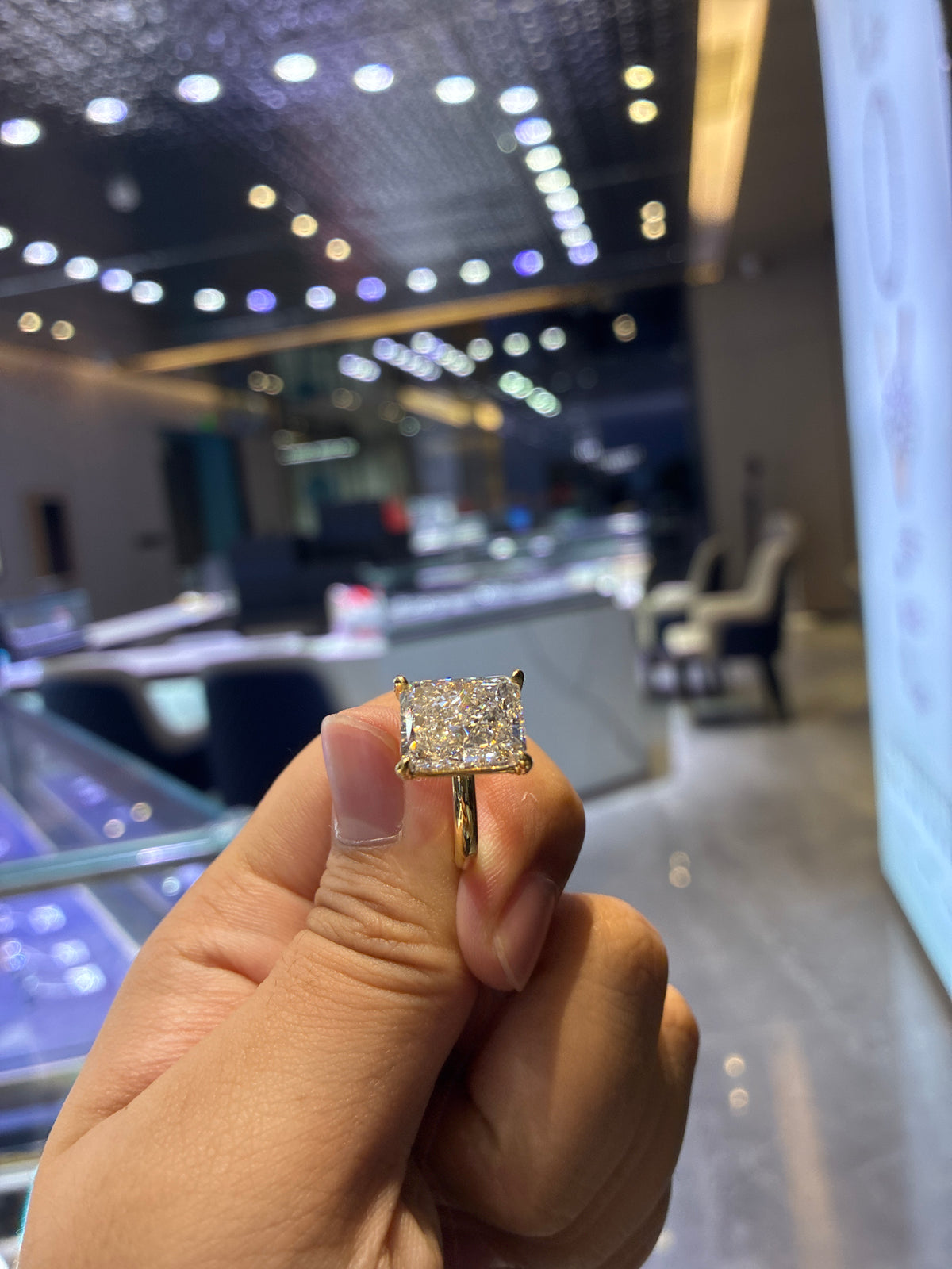 For Miemie22 8ct/p EVS1 0.156ct/32p in 18k gold