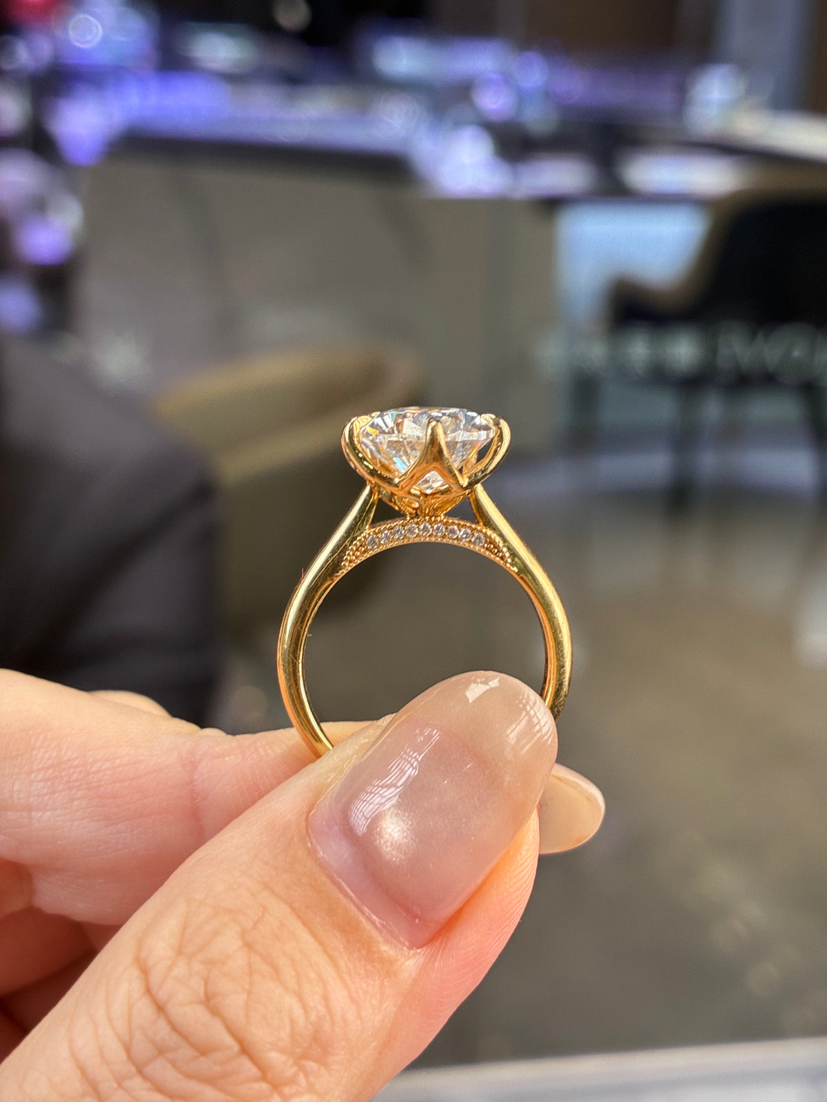 Deposit for Keyla🦋14k two tones design, 5ct pear shaped with E/VVS2, tulips setting + 14k yellow gold, half eternity, pear and round mixed band
