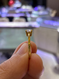 50% Retainer for Stacy Lee//
Oval Cut East-West Setting Pink Diamond Pink Diamond Ring//14K Solid yellow gold//1.27ct Oval Crushed Ice cut pink diamond center stone//FIP(Fancy Intense Pink)/VS1//US Size 5