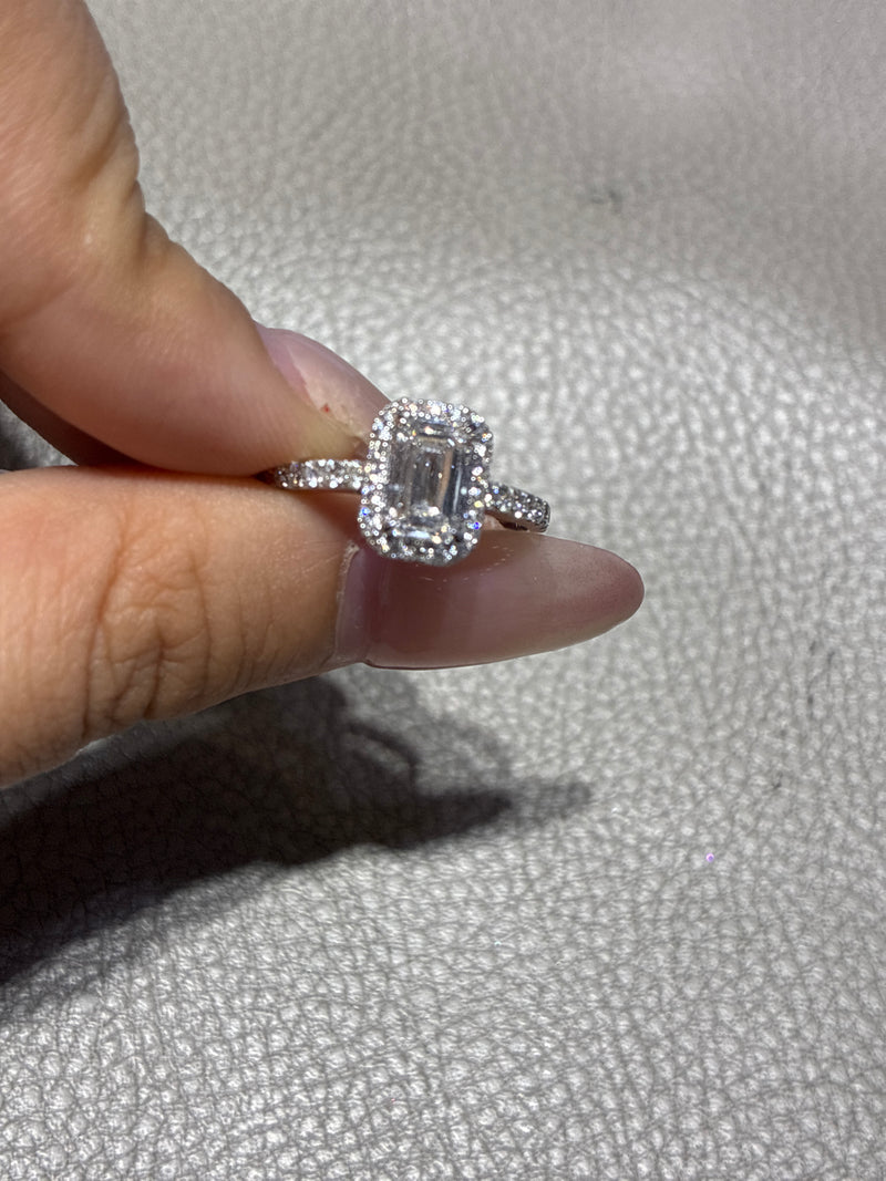 For Lola(18k white gold,E/VS1,,1,09carats)