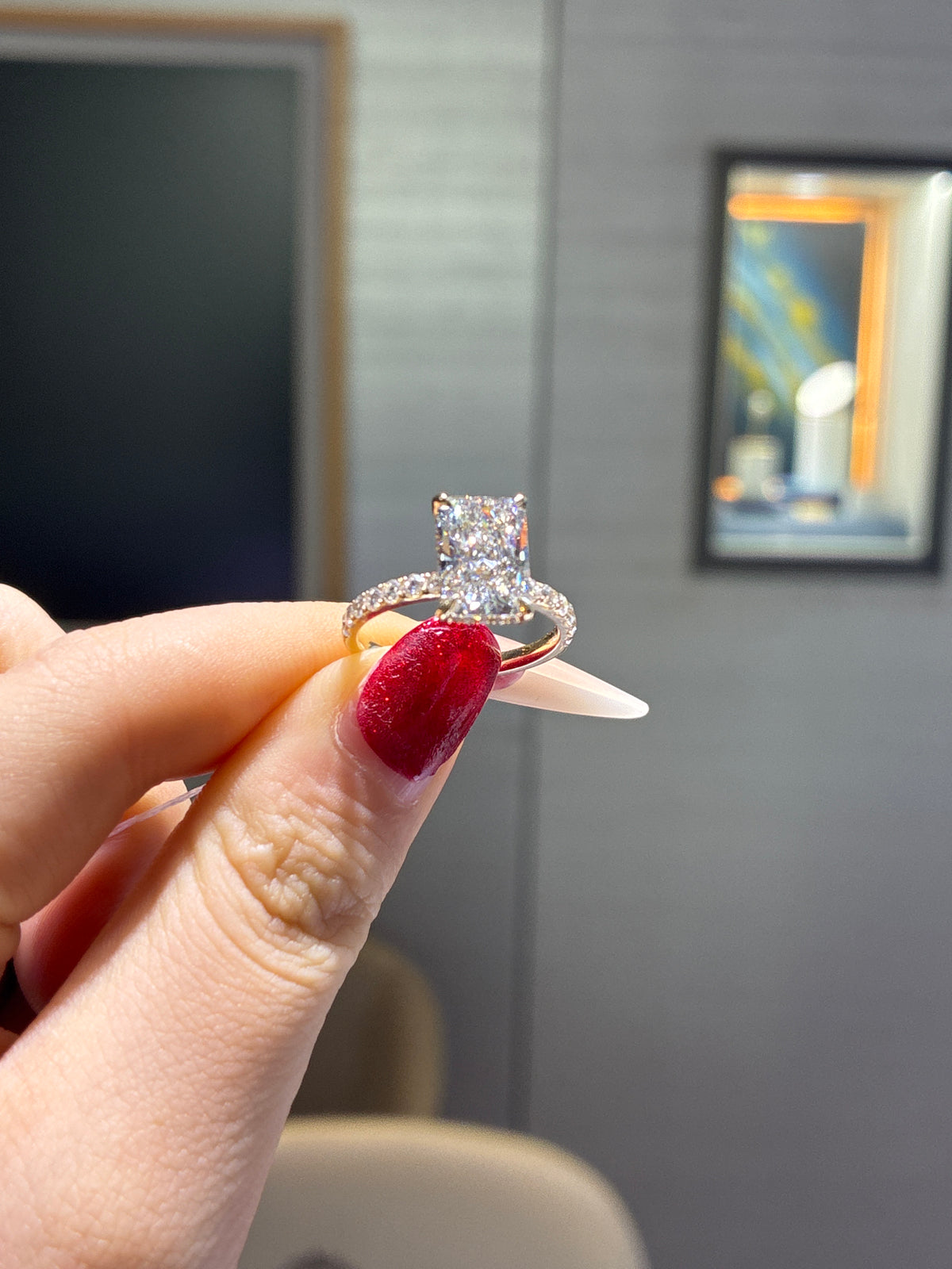 For Gabriela 14k yellow gold D/vvs2 main stone 3.02 carat side stone 0.533 carat