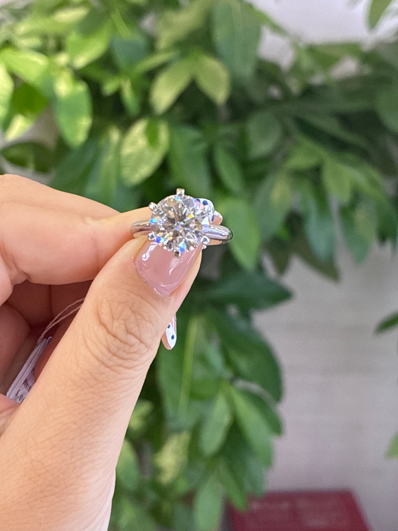 For shimmer, 5.01ct Round Solitaire Lab Diamond Ring, E/VS1, Platinum 950