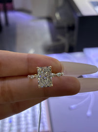 For Bobbi ,14k yellow gold, 3.06ct center stones, 0.486ct side stones, E/VVS2, size 6