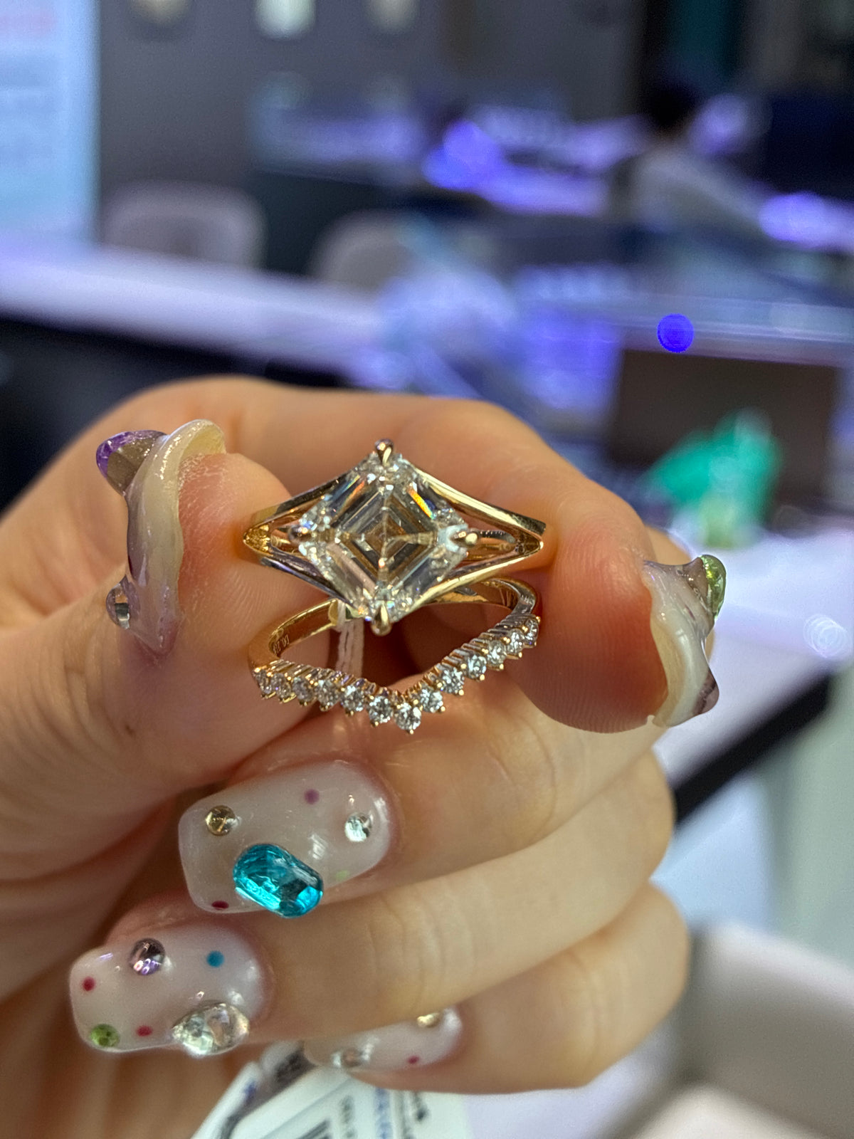 For chocolatelnk, 3ct Asscher 14k, E/VVS2, with 18k V Pavé band