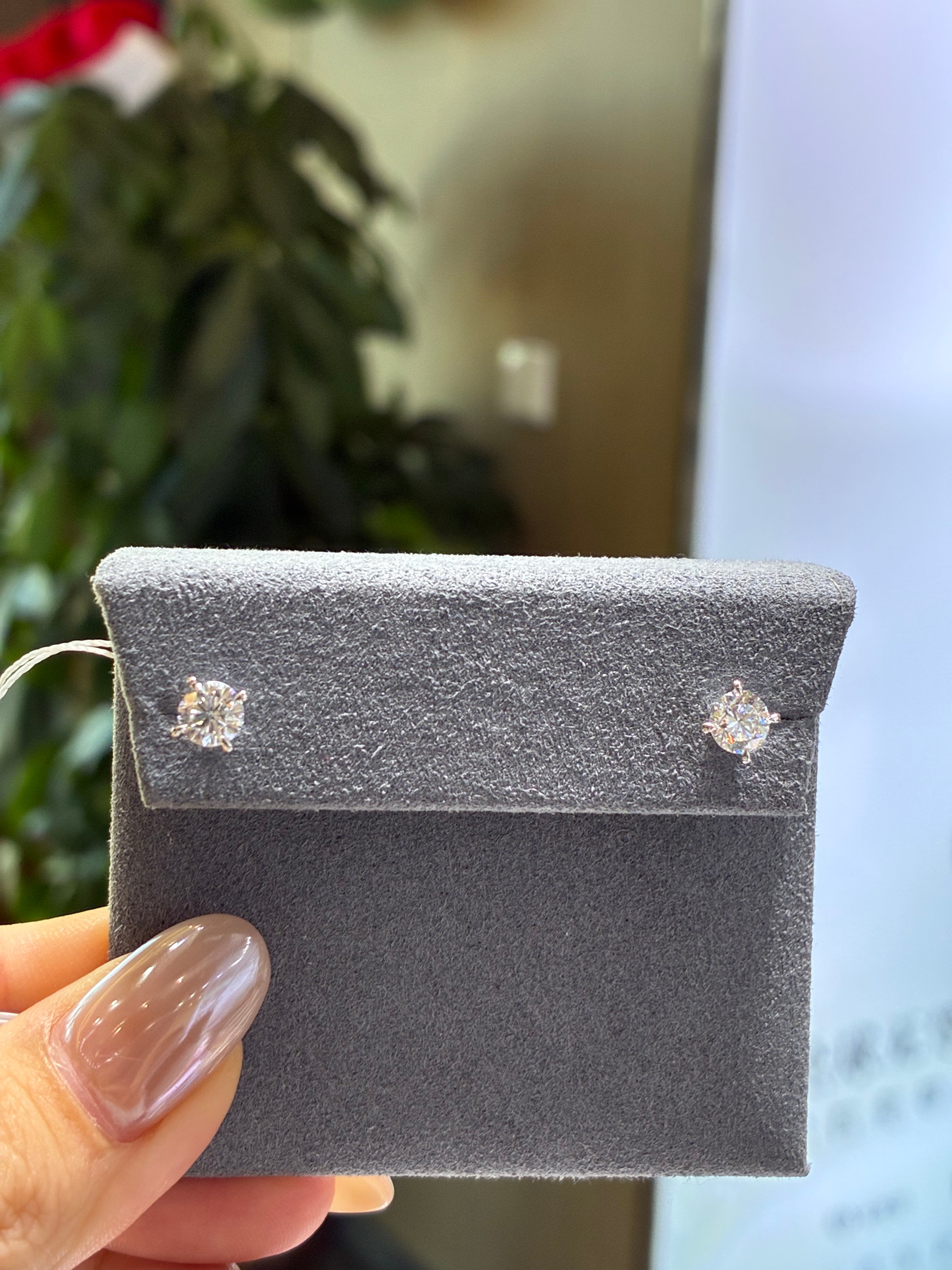 Martini Style Earring Studs, Total 1ct, DE/VS-VVS