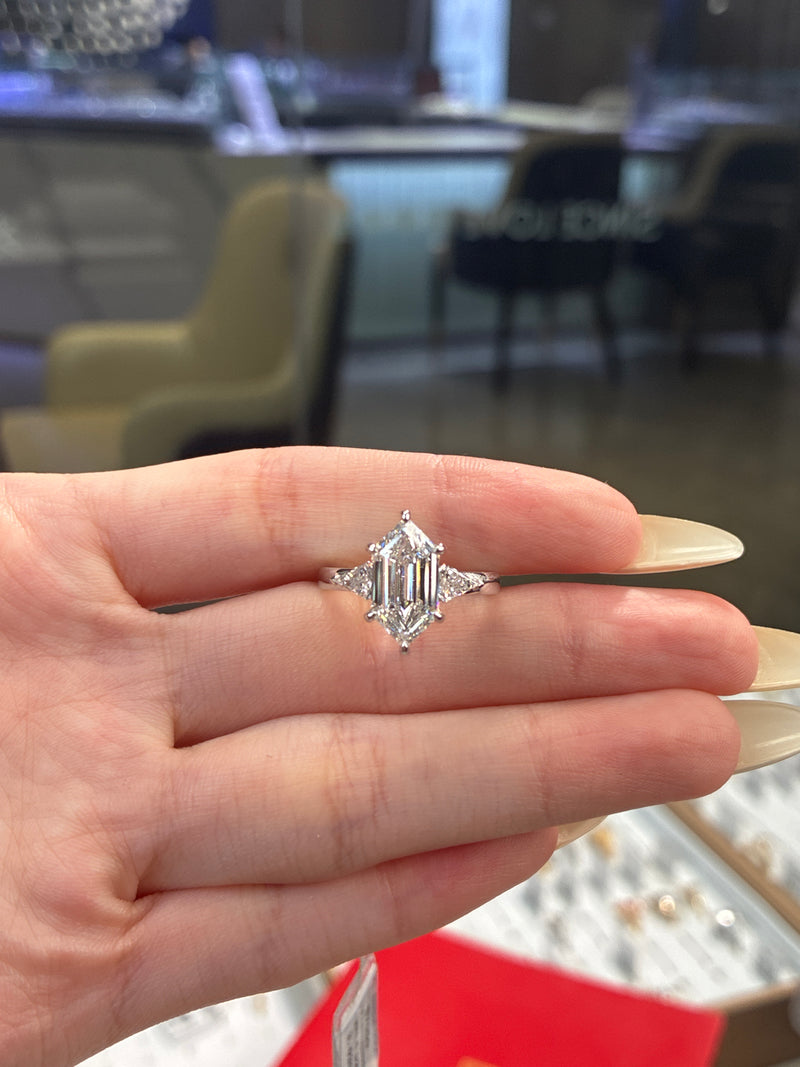 Deposit for reneestgelais 14k solid yellow gold 3carat Dutch marquise E/VVS2 with 0.601ct sidestones