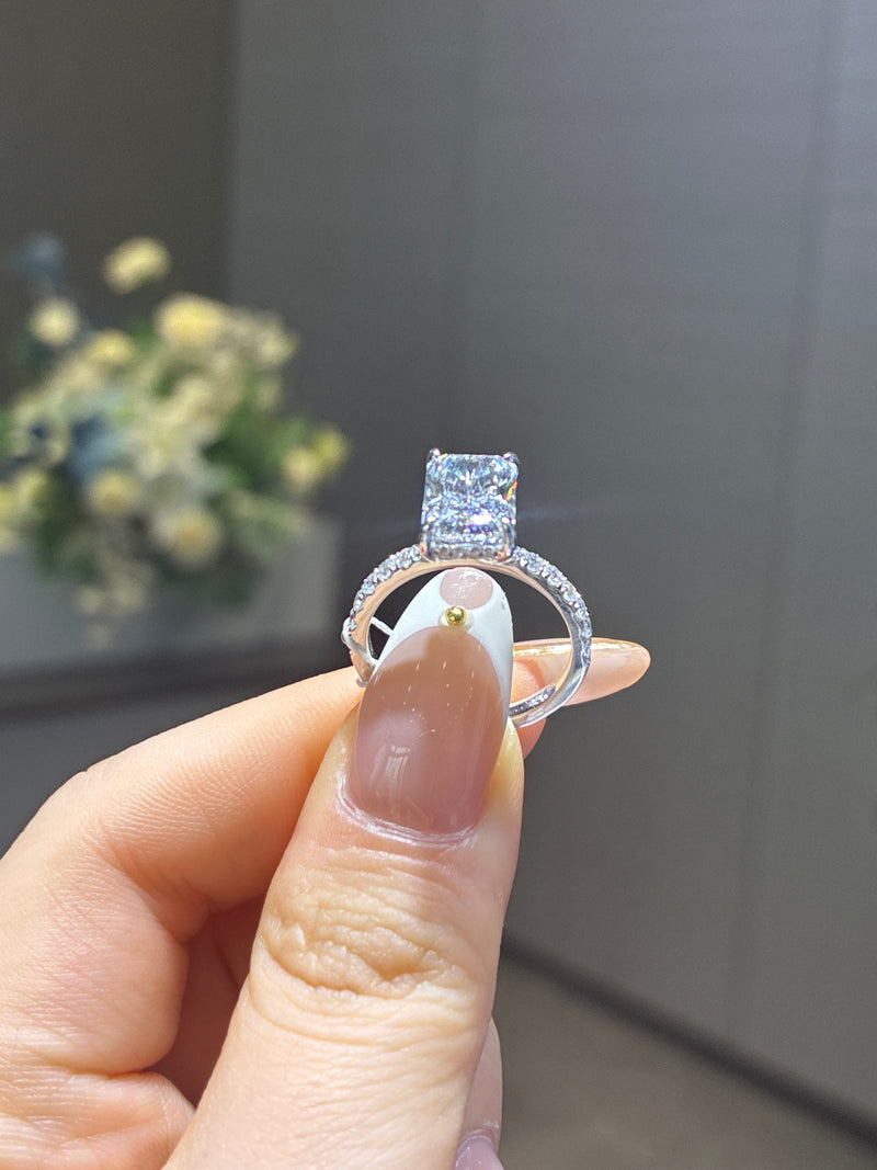 Customize 14k white gold radiant cut E/vs1 main stone 3.02carat pave band