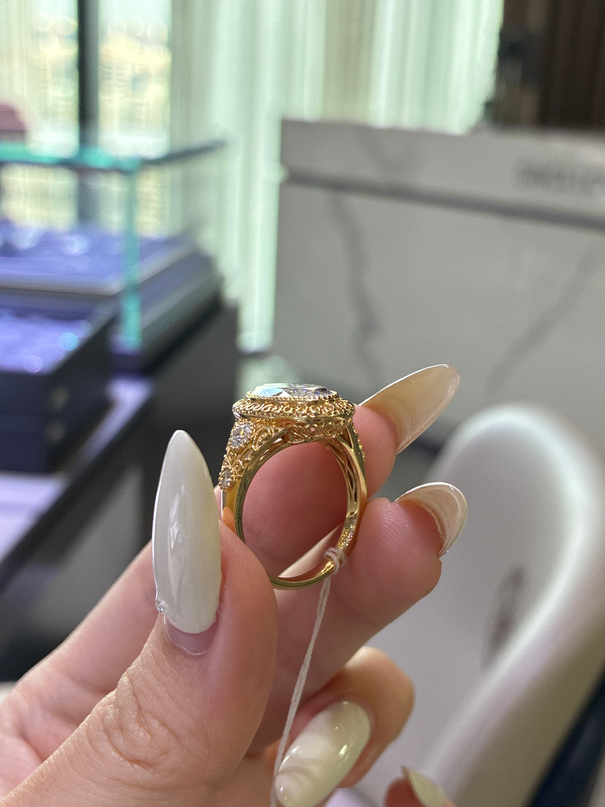 Deposit for keyboard 14K solid yellow gold antique setting for a 3.8ct oval