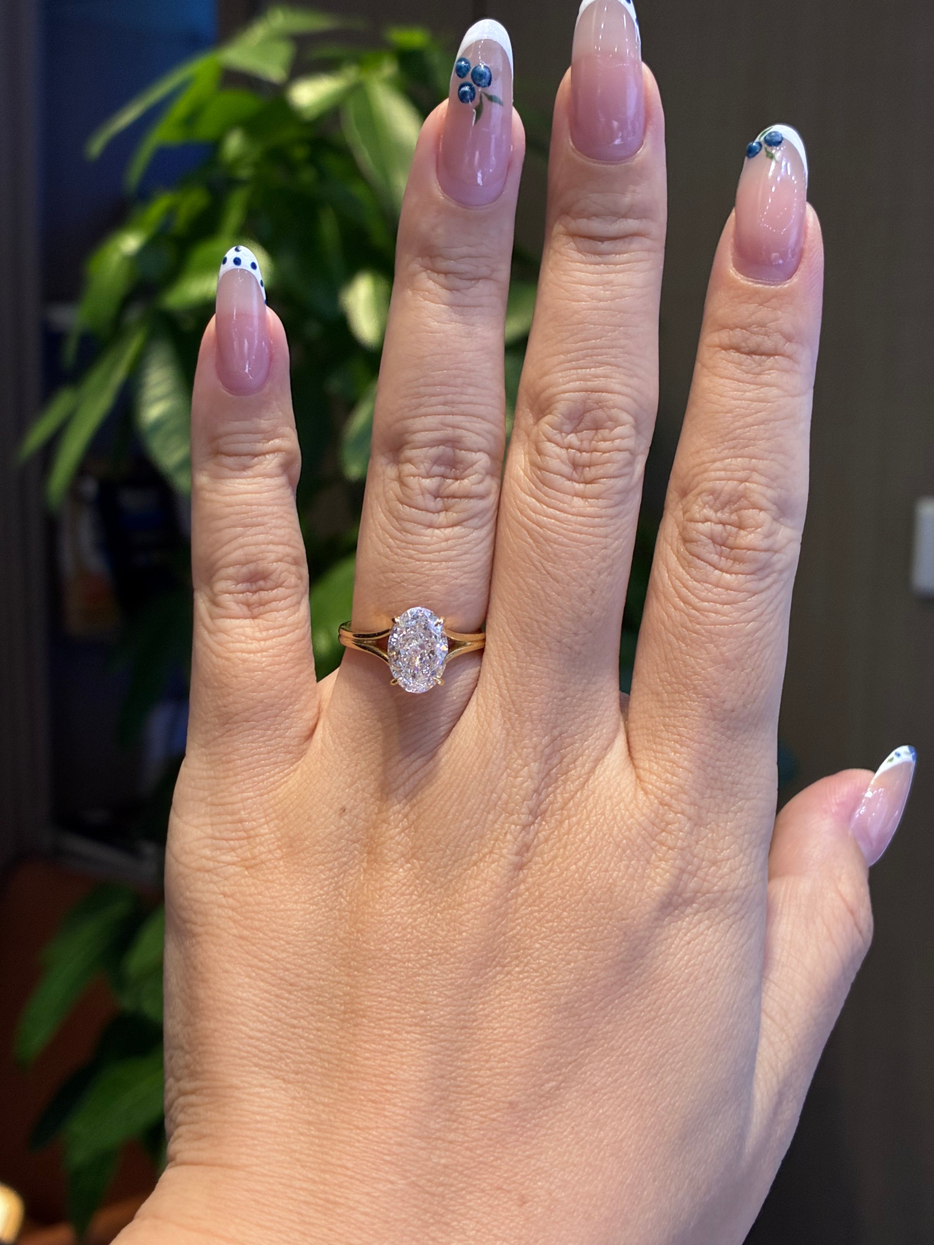 Balance For Luisa, for 2.5ct Oval Split Shank, E/VVS2, in 14k white gold