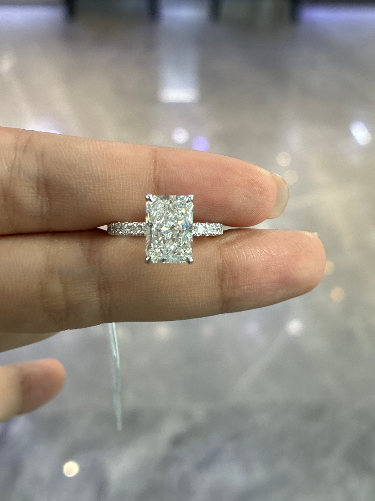 For Taco, 14k solid gold 3ct radiant D/VVS2 with 0.467ct sidestones (Ready to ship)