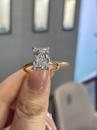 For Aa 18k yellow gold E/vvs2 main stone 4.09ct radiant cut