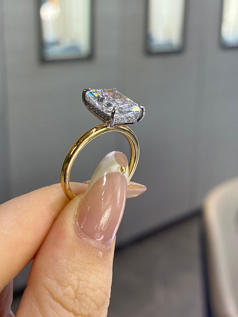 For Aa 18k yellow gold E/vvs2 main stone 4.09ct radiant cut