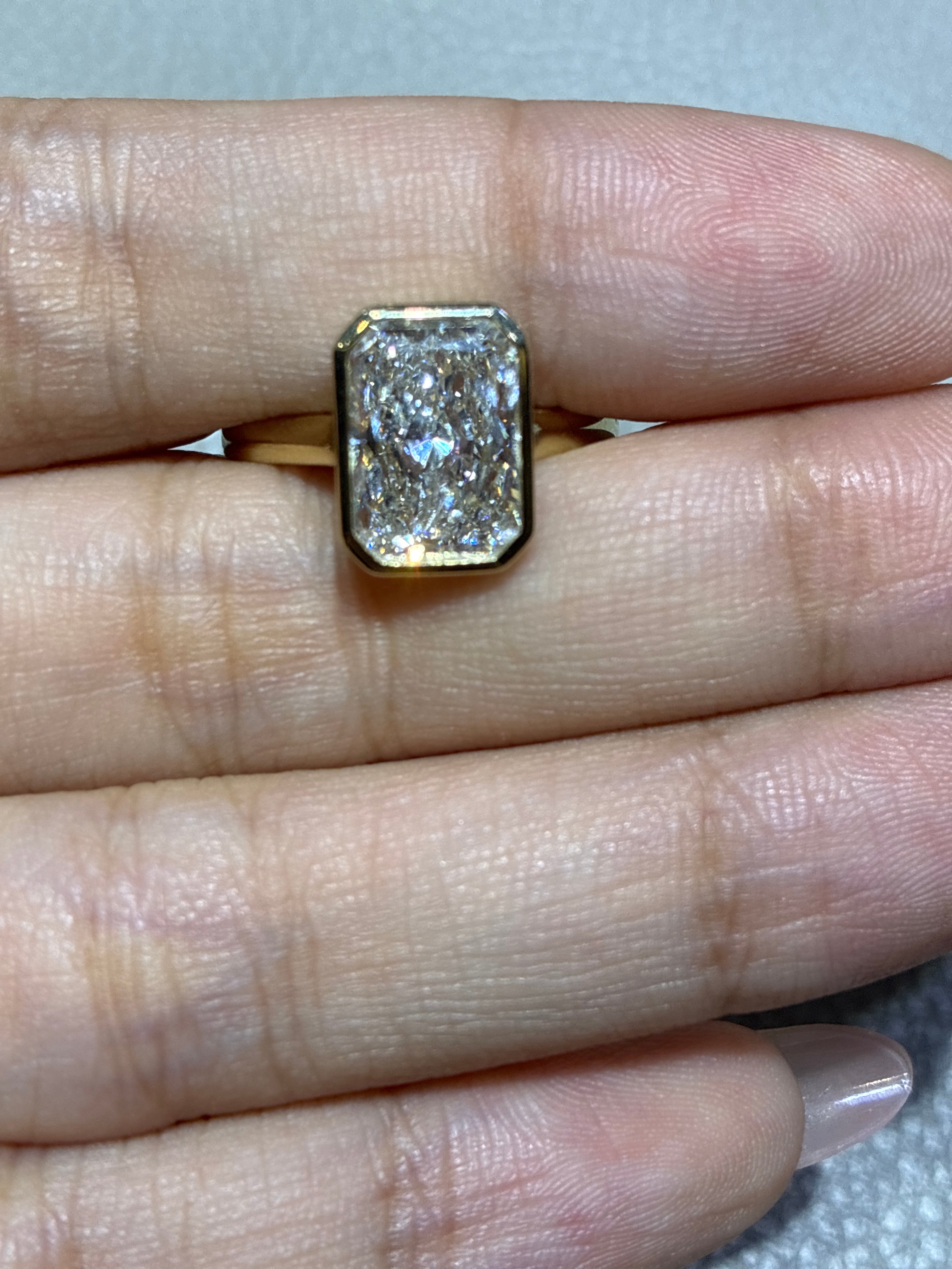 For Krystle 14k yellow gold ,2.87carats,E/VS1