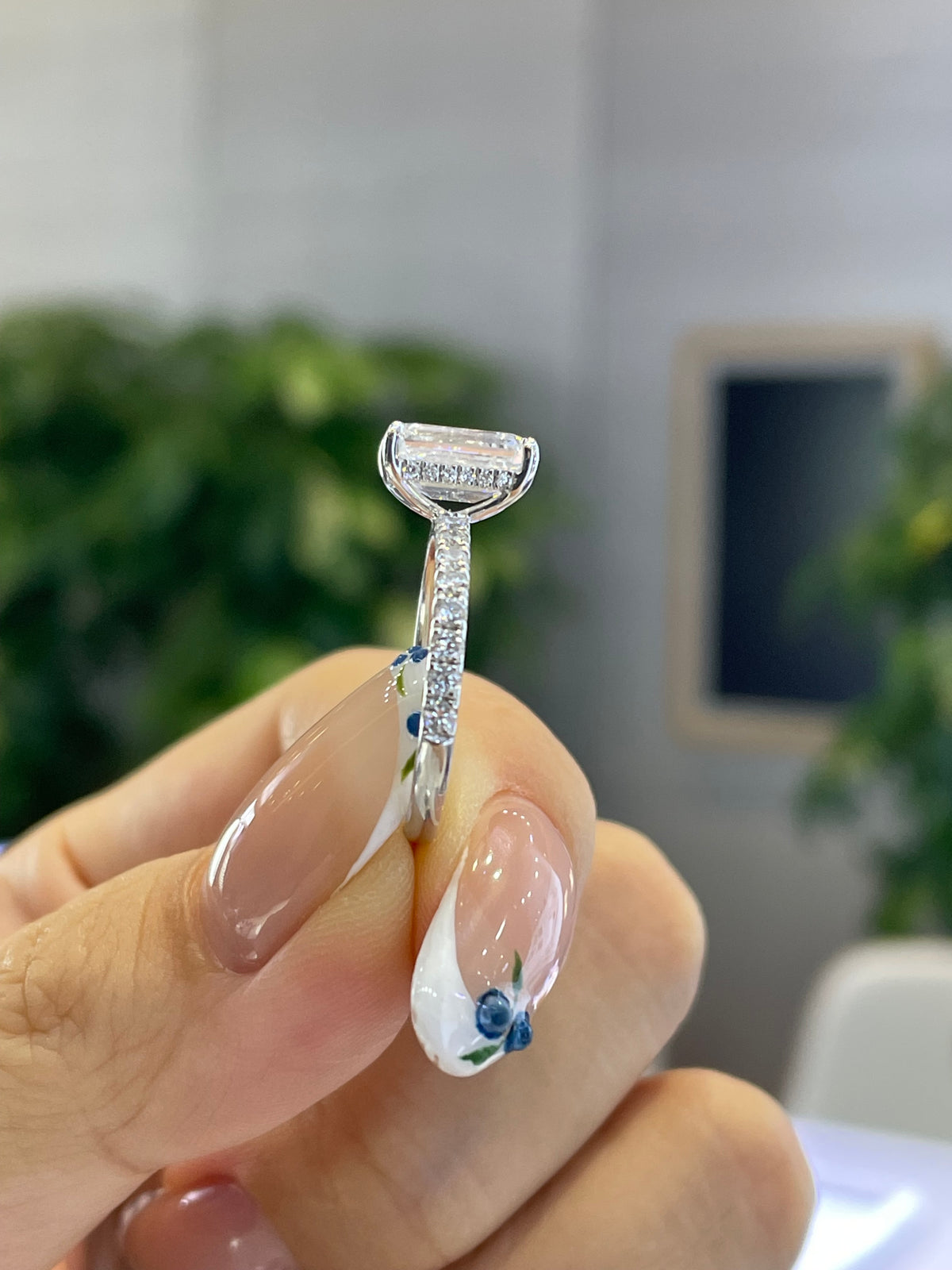 For Ashley, 2.04ct+0.422ct Emerald Solitaire with Pave Band, D/VVS2, 18k white gold