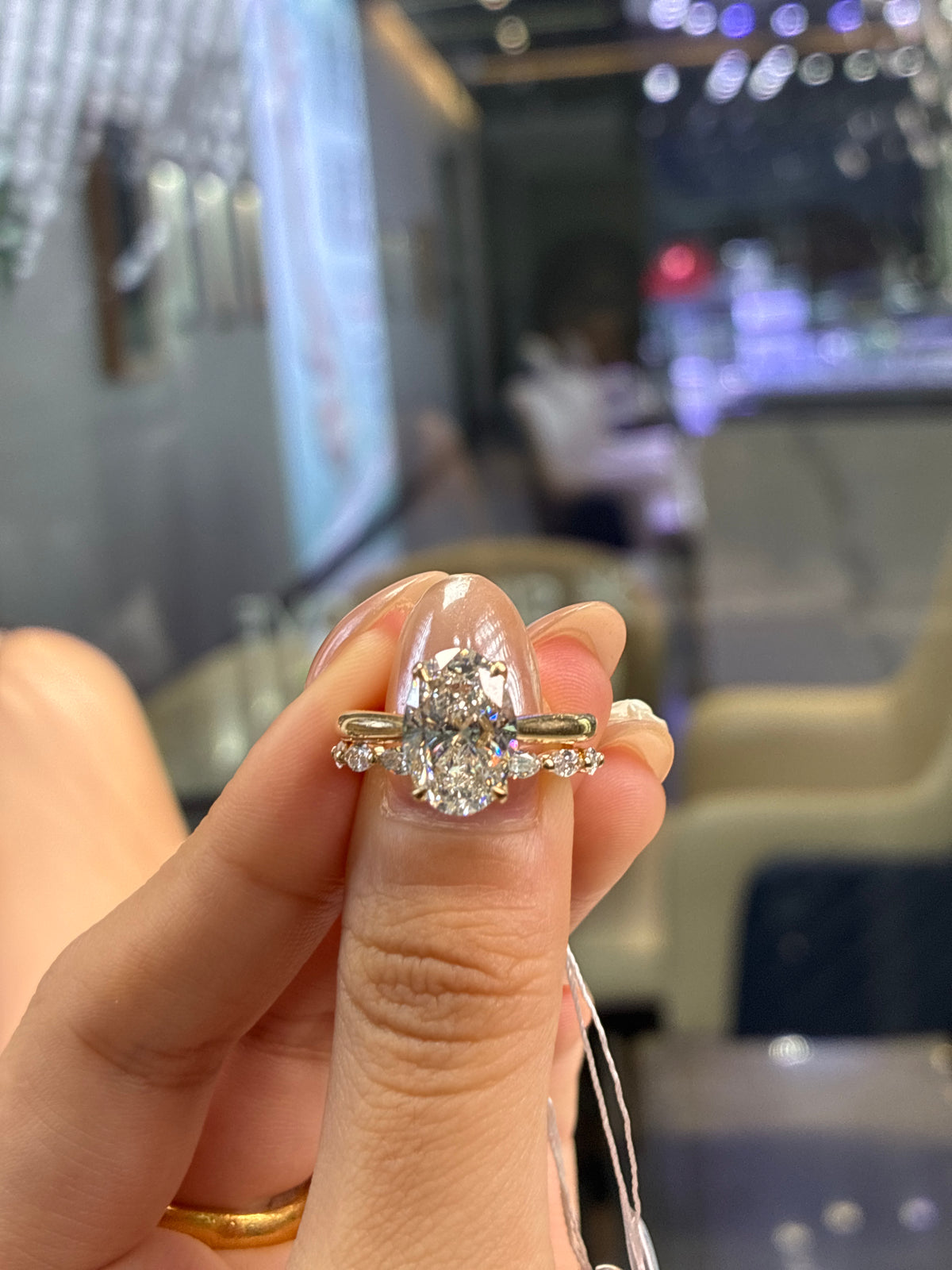 For Damaris Villegas 14k yellow gold, engagement ring -3ct main stone, E/VVS2+14k yellow gold 0.445ct total for the marquise band