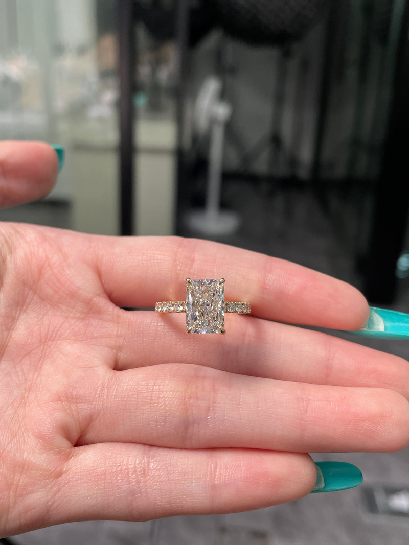 For Queen M, 14k yellow gold, 3ct radiant cut with 0.437ct sidestones(customization)