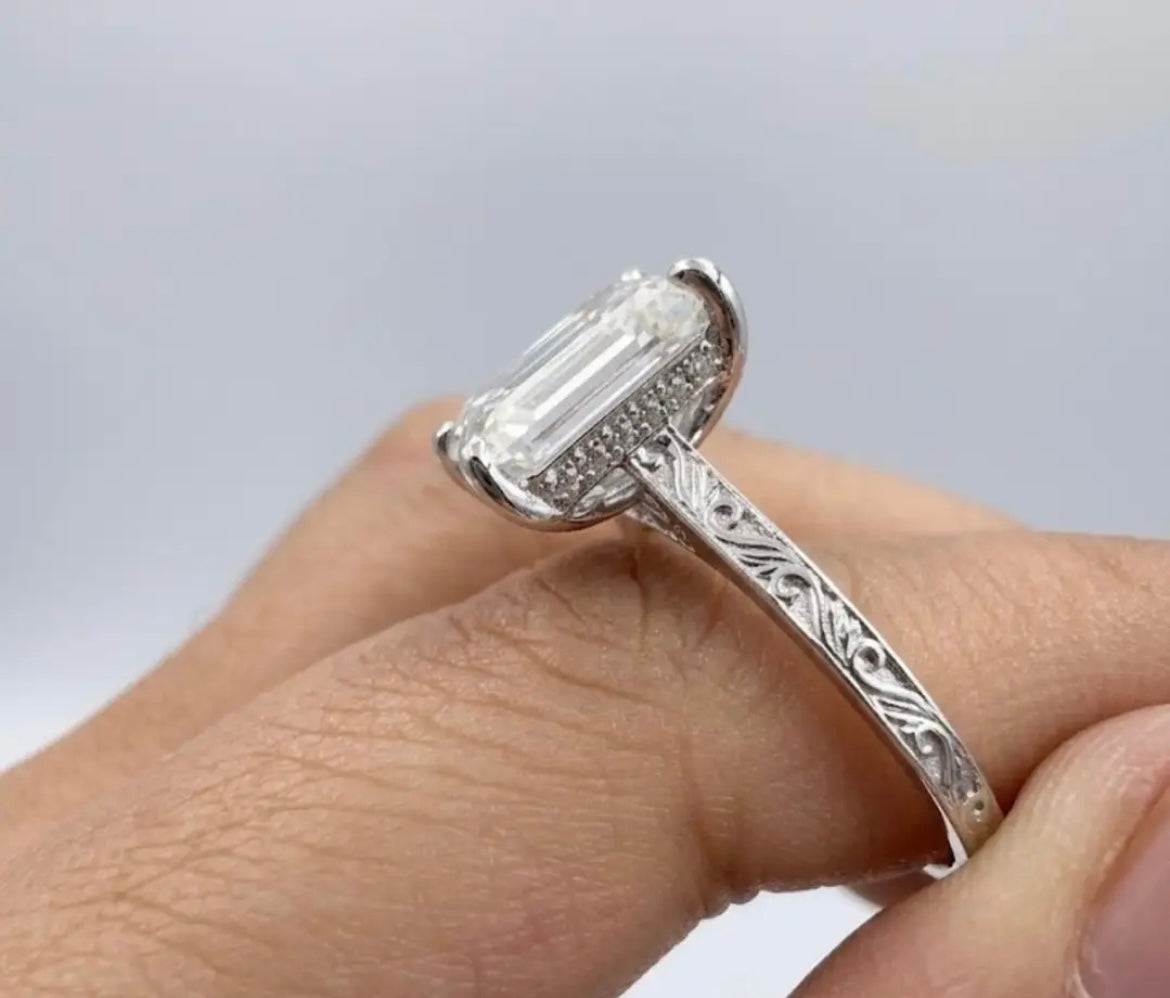 Deposit for Christina 14k white gold 2 carat cushion E/VVS2 with 0.50ct sidestones(Customization)