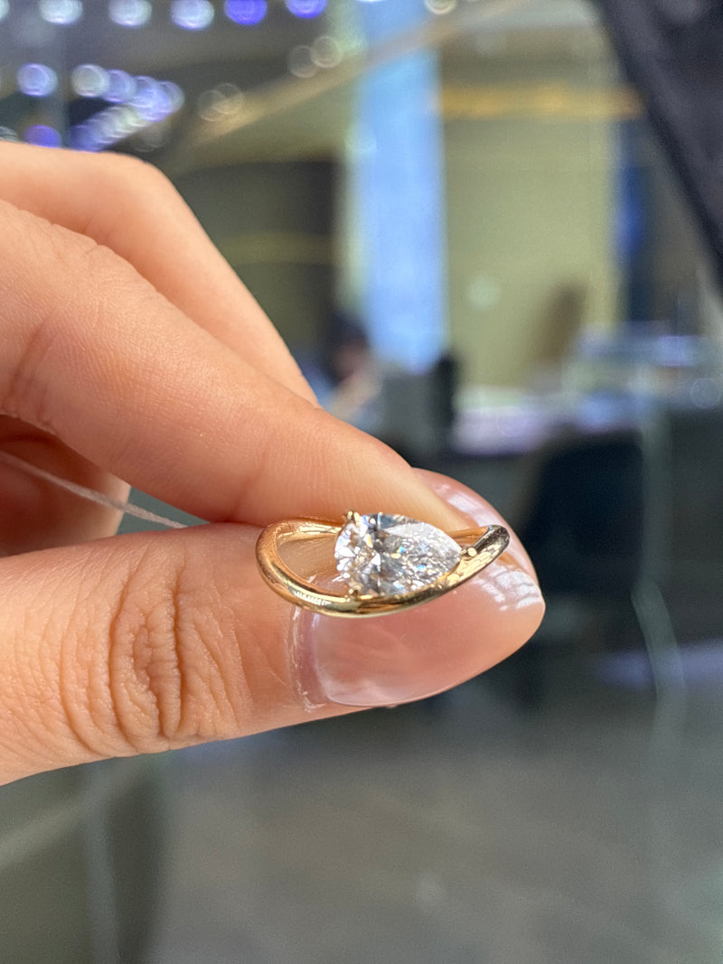 Deposit for Sammy 14k yellow gold, 0.5ct total, size4.75+14k yellow gold, 1ct pear cut, E/VVS2, size 2.5