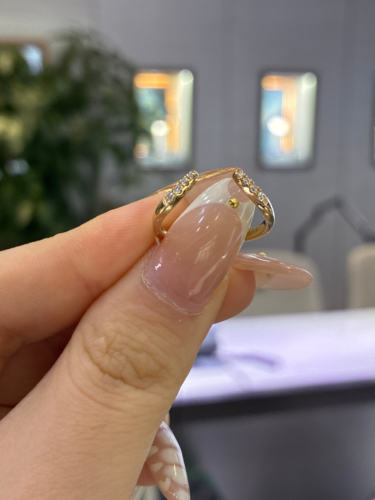 For Gee 18k yellow gold 0.099ct v band customize