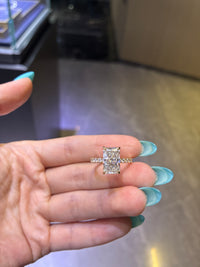 Retainer for Julissa 14k yellow gold 3.08ct Radiant cut Evs1 with 0.385ct side stones and hidden halo